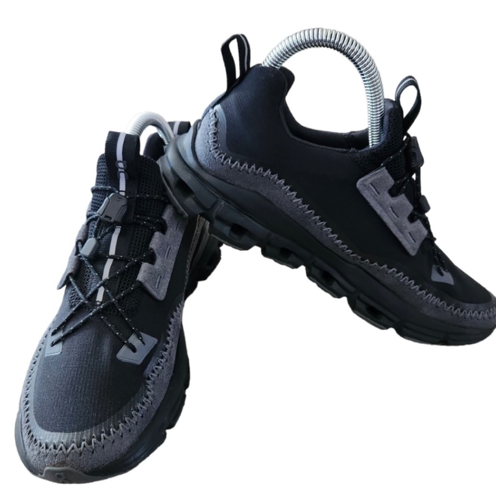 “Like New” On Running Cloudway Sneaker
